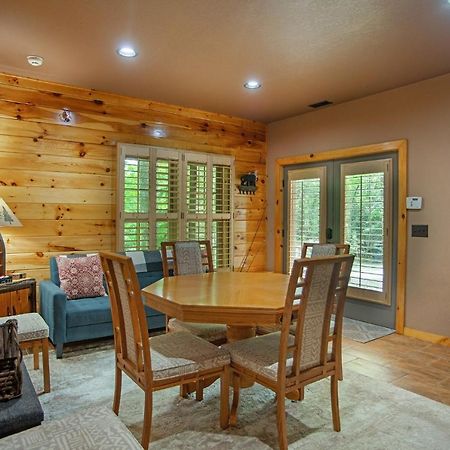 Iron Mountain Lodge - Beautiful Cabin With Forest & Mountain Views! Butler Kültér fotó