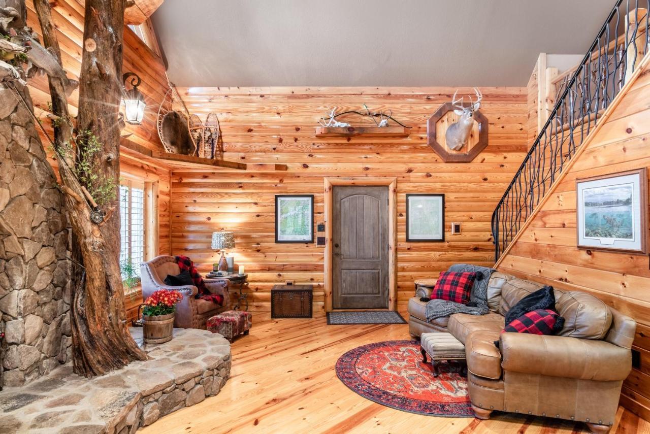 Iron Mountain Lodge - Beautiful Cabin With Forest & Mountain Views! Butler Kültér fotó