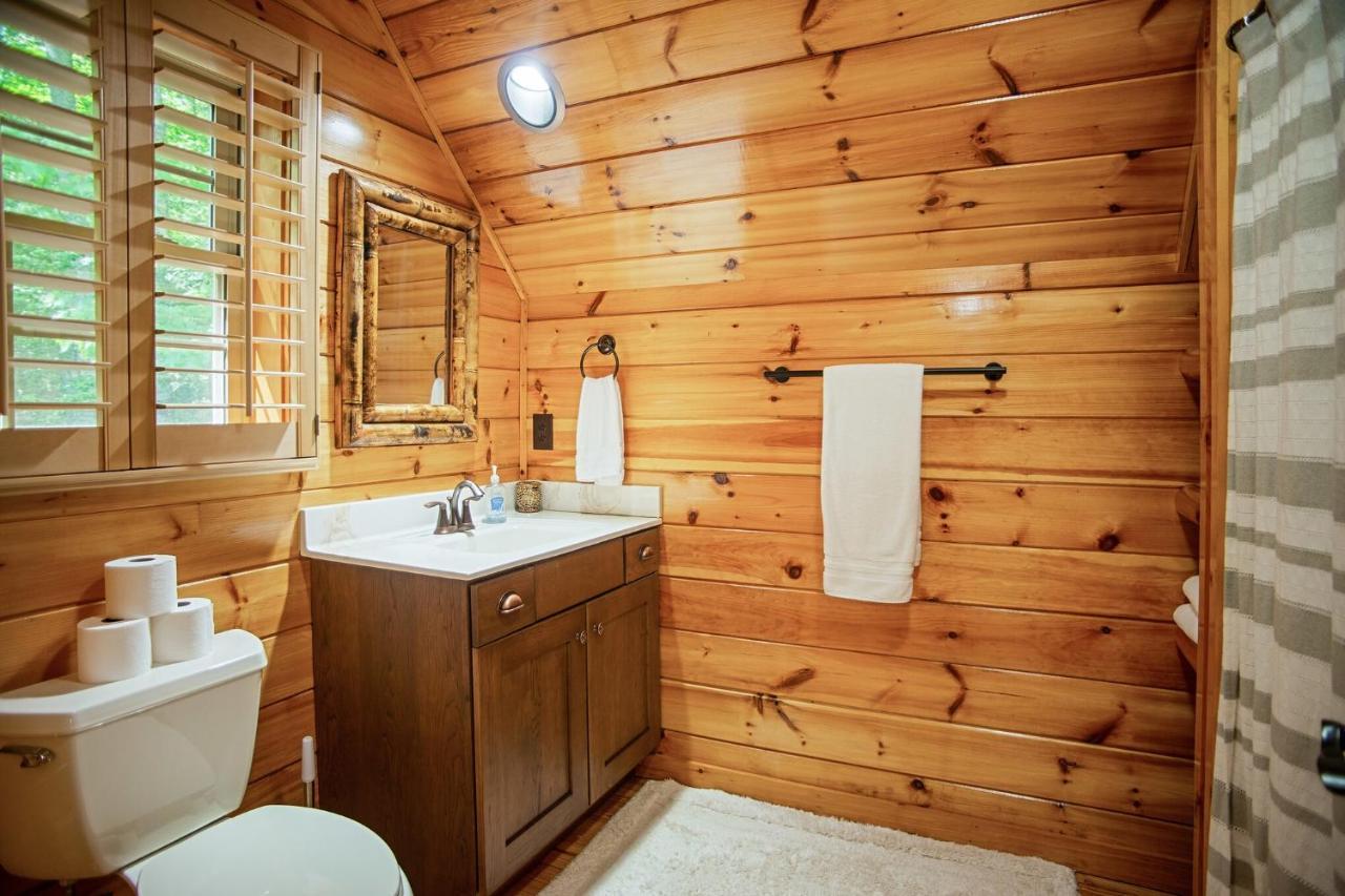 Iron Mountain Lodge - Beautiful Cabin With Forest & Mountain Views! Butler Kültér fotó